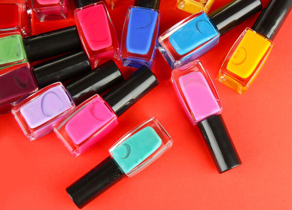 Phát minh “độc”: Sơn móng tay chống hiếm dâm cho phụ nữ