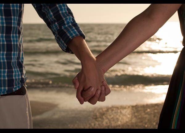 Dấu hiệu chàng là người chồng chung thủy