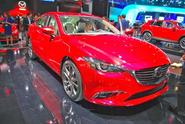 Mazda công bố giá cặp đôi Mazda6 và CX-5 2016