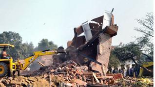 Ấn Độ: Sập nhà đang xây, 13 người thiệt mạng