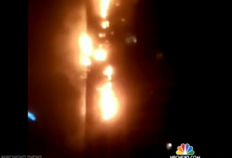 Cháy lớn ở tòa chung cư cao nhất thế giới