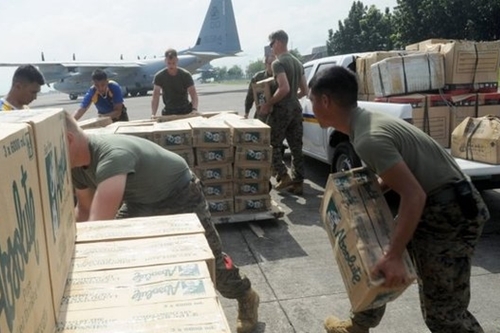 Bị chê “bủn xỉn”, Trung Quốc tăng viện trợ cho Philippines