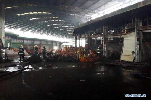 Cháy chợ ở Trung Quốc, 16 người chết