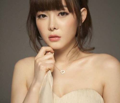 Chấn động scandal ảnh hàng loạt mỹ nam ngủ với mẫu nữ