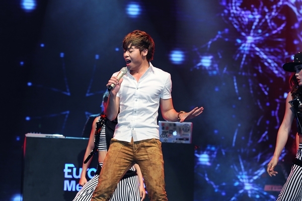 Ca sĩ Hoài Nam: Tôi không dại gì đi tạo scandal