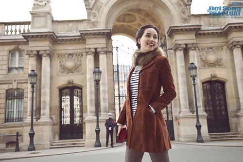 Mai Phương Thúy diện street style đơn giản mà nổi bật ở Paris