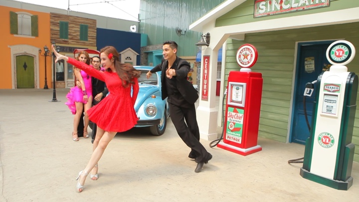 Mặc scandal, Angela Phương Trinh vẫn miệt mài tập nhảy Latin