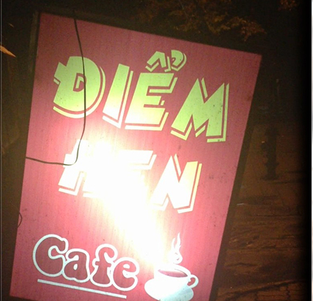 Mại dâm đứng… ở xứ quan họ