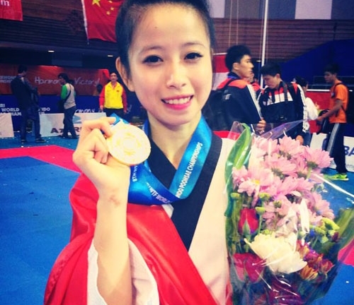 Hot girl vô địch địch SEA Games được vinh danh công dân tiêu biểu