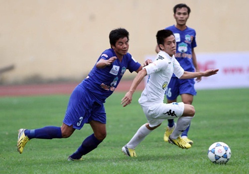 Quân của bầu Đức thua tan nát trên sân nhà