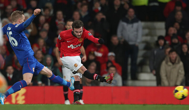 Mata im tiếng, Man Utd vẫn “hạ sát” đối thủ