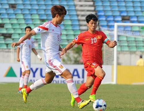 Clip: Thanh Tùng tỏa sáng, U19 Việt Nam vẫn bị Trung Quốc cầm hòa