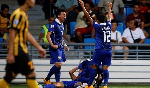 Thái Lan 2-0 Malaysia: Đánh bại Malaysia, Thái Lan tiệm cận ngôi vương