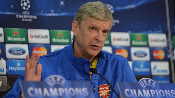 HLV Wenger buông lời hăm dọa Bayern Munich