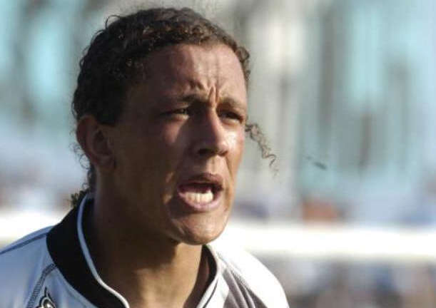 Đồng hương của Suarez đánh chết cha đẻ bằng gạt tàn