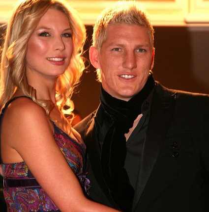 Tuyển Đức bị cấm tiệt 