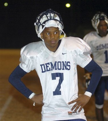 Ham chơi, sao tuổi teen bị cha bắn chết 