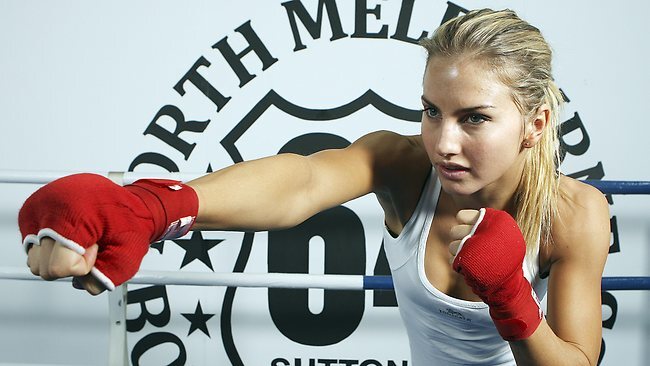 Hoa hậu làng võ lập tài khoản, công khai tuyển bạn trai