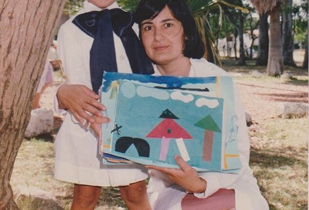 Tiết lộ: Luis Suarez suýt chết khi 12 tuổi