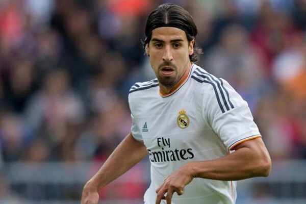 Chuyển nhượng 31/7: Khedra đến Arsenal, PSG cự tuyệt Barca