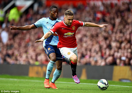 Luke Shaw vạch mặt trọng tài xử ép M.U
