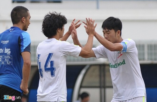 Công Phượng mất băng đội trưởng HAGL, tại sao?