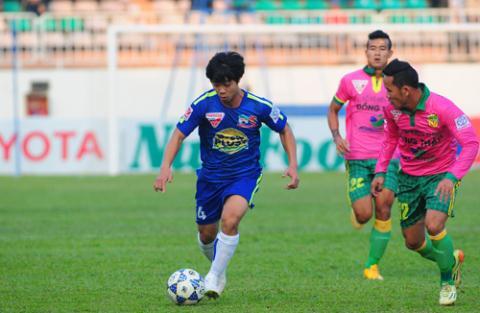 Lập cú đúp, Công Phượng được thầy khen