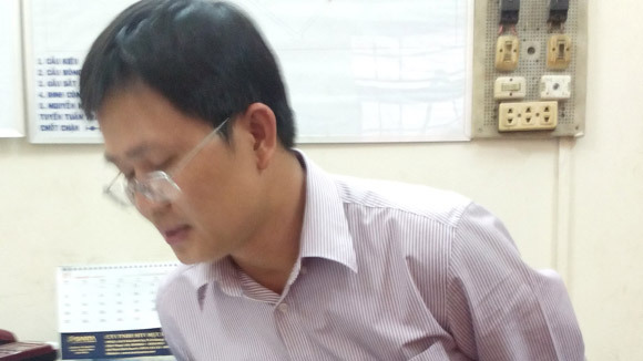 Bắt quả tang cán bộ thuế  