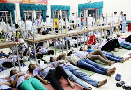 Bắc Ninh: Hơn 100 công nhân DHA nhập viện sau bữa tối