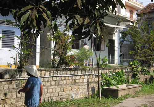 Vụ cô giáo đâm chết học trò cũ: Liên quan đến tiền bạc?