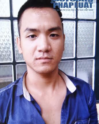 Kẻ đâm chết tài xế trốn trong bể nước khi bị công an vây bắt