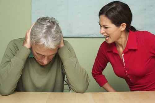 Chồng tôi vẫn đi gái nhưng anh ấy lại nói không thể “quan hệ” với tôi