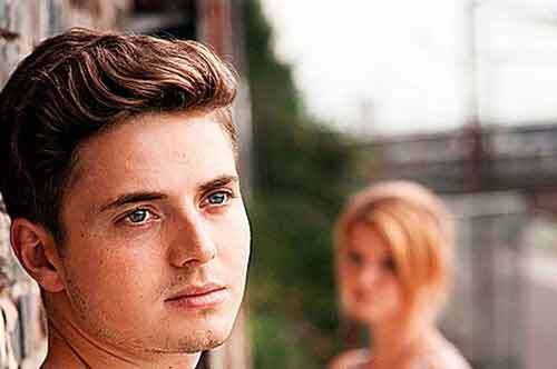 17 tuổi chưa hôn cô gái nào, liệu tôi có vấn đề gì không?