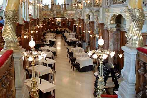 Những quán cà phê  tuyệt đẹp không nên bỏ qua