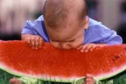 Những hậu họa khôn lường khi ăn quá nhiều dưa hấu