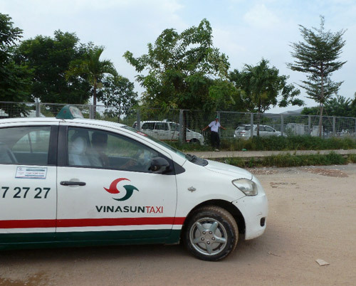 Phát hiện tài xế taxi Vinasun đột tử trong xe