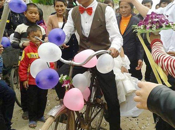Năm phương tiện rước dâu có một không hai ở Việt Nam