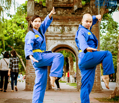 Cặp đôi HLV yêu nhau 5 năm “cảm nắng” ngay lần chạm mặt đầu tiên