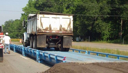 Bộ trưởng Thăng: Sẽ lắp camera, trạm cân cố định phạt nguội xe quá tải