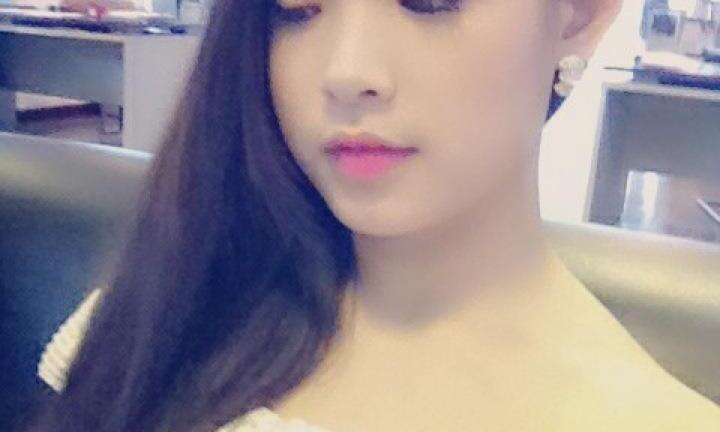 Cựu hot girl Huyền Baby tung ảnh xinh như “thiên thần”