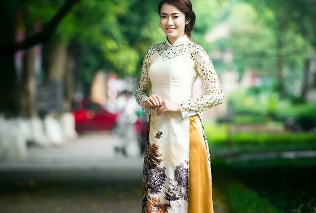 Vẻ đẹp “vạn người mê” của hot girl người Lào