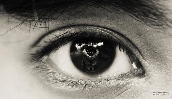 Bộ ảnh siêu thực “Hóa người tí hon” của chàng 9X gây sốt