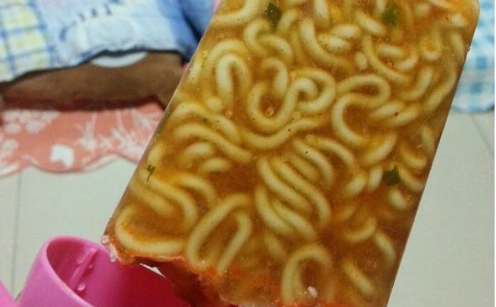 Kem làm từ mì tôm gây sốt dân mạng