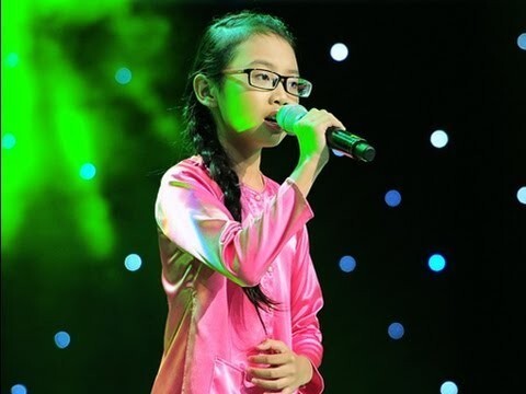 “Quê em mùa nước lũ” của Phương Mỹ Chi gây bão mạng