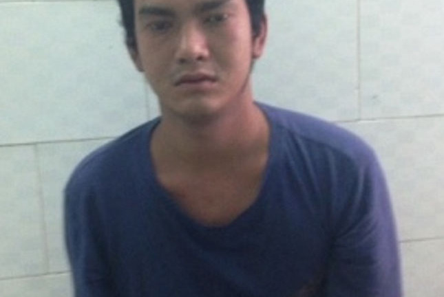 Cậu đâm chết cháu, đập ngất xỉu mẹ người tình