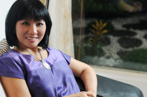 Tại sao nghệ sỹ Việt lại bị gọi là con, thằng?