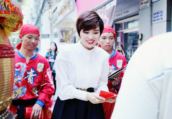 Vũ Thu Phương mở thương hiệu thời trang