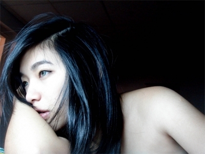 Bị anh trai đánh vì lột đồ đóng clip phản cảm