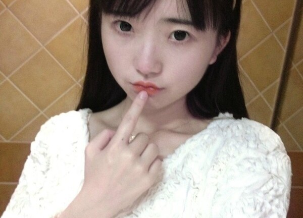 Nữ sinh Trung Quốc sở hữu vòng 1 nóng bỏng là học sinh Tiểu học?