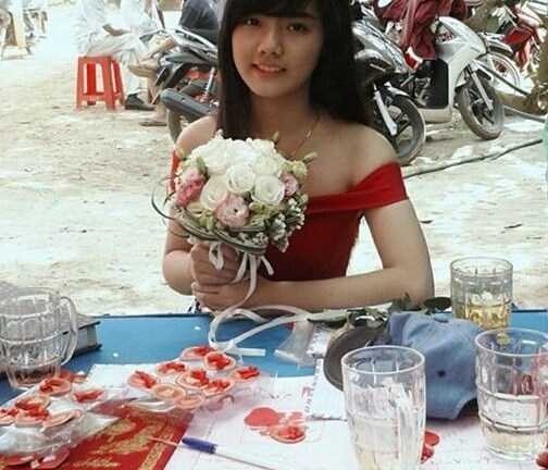 Ngỡ ngàng trước vẻ đẹp dịu dàng của những nữ sinh Việt Nam